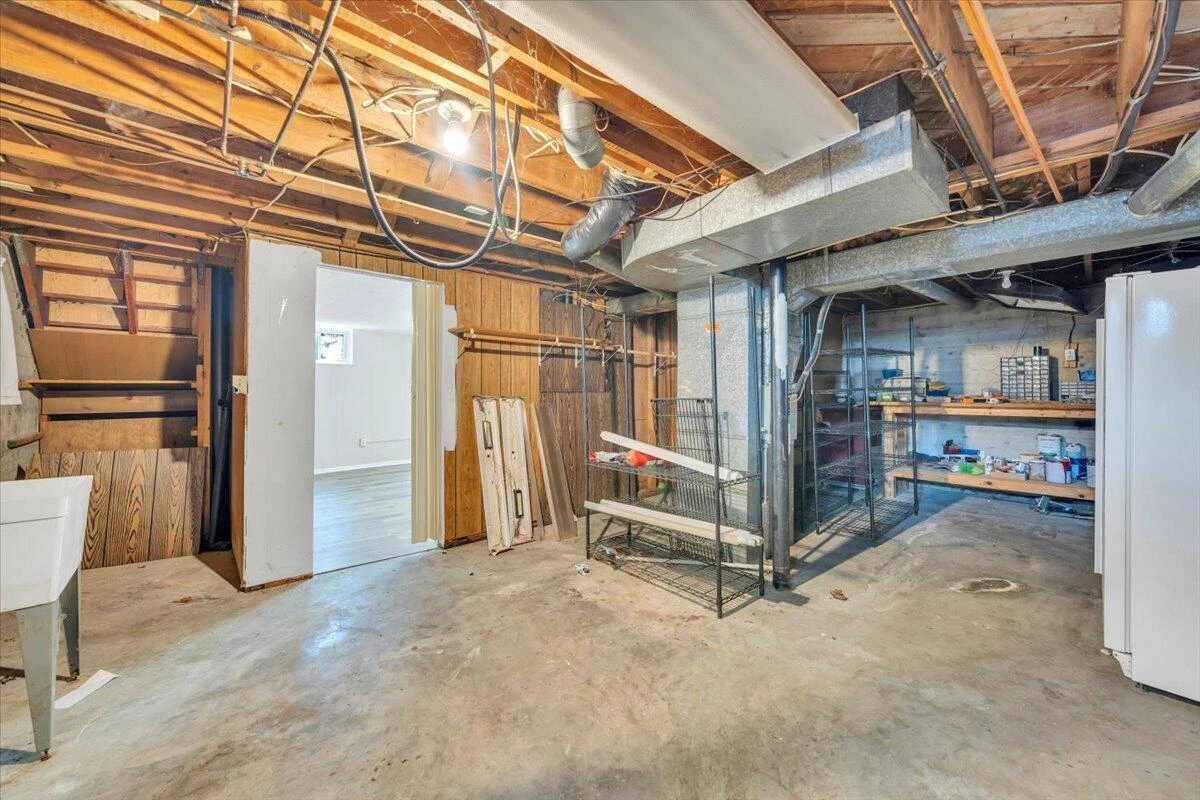 2413 Brambleton AVE SW - Photo 39