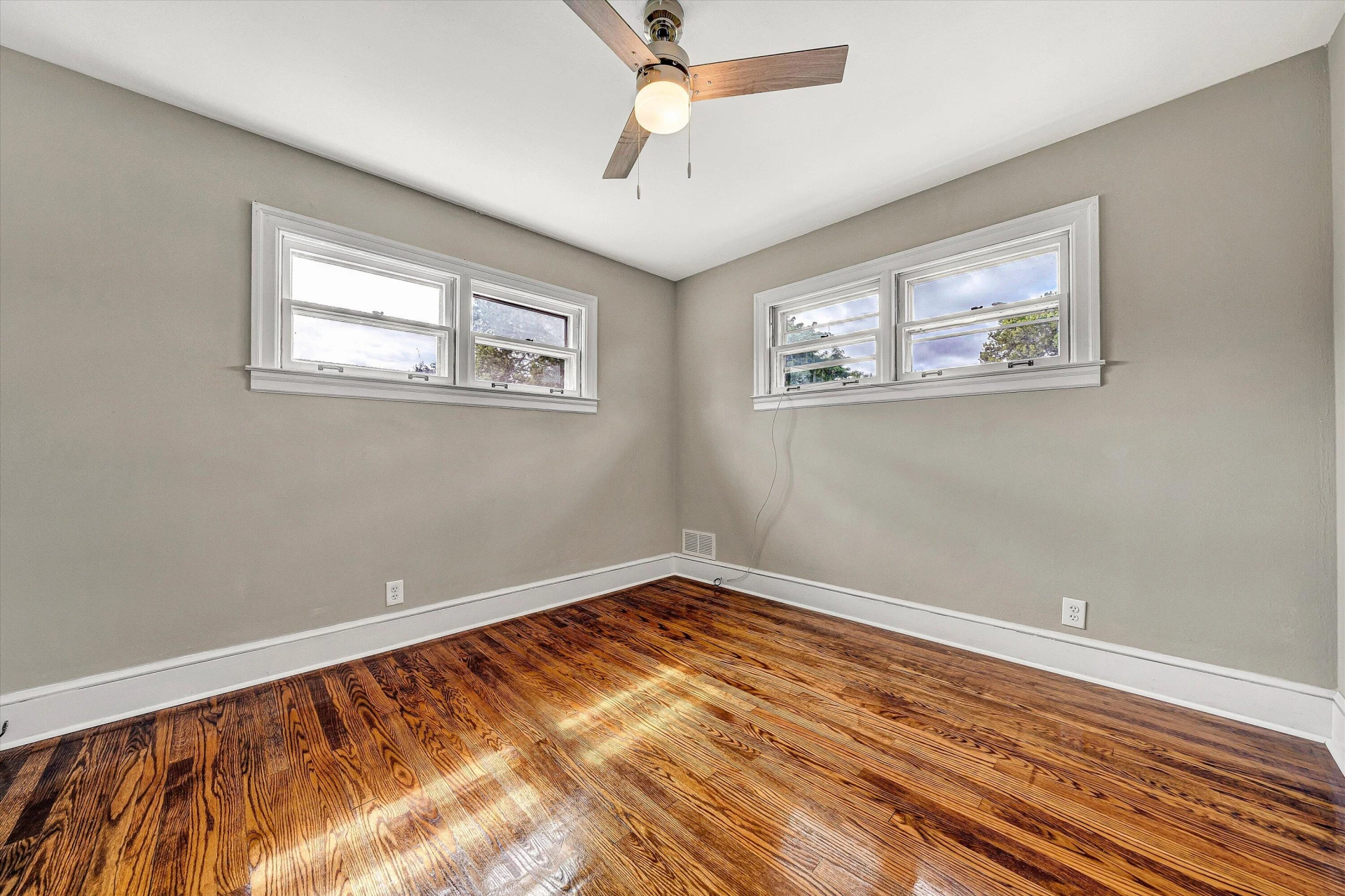 3725 Colonial AVE - Photo 12