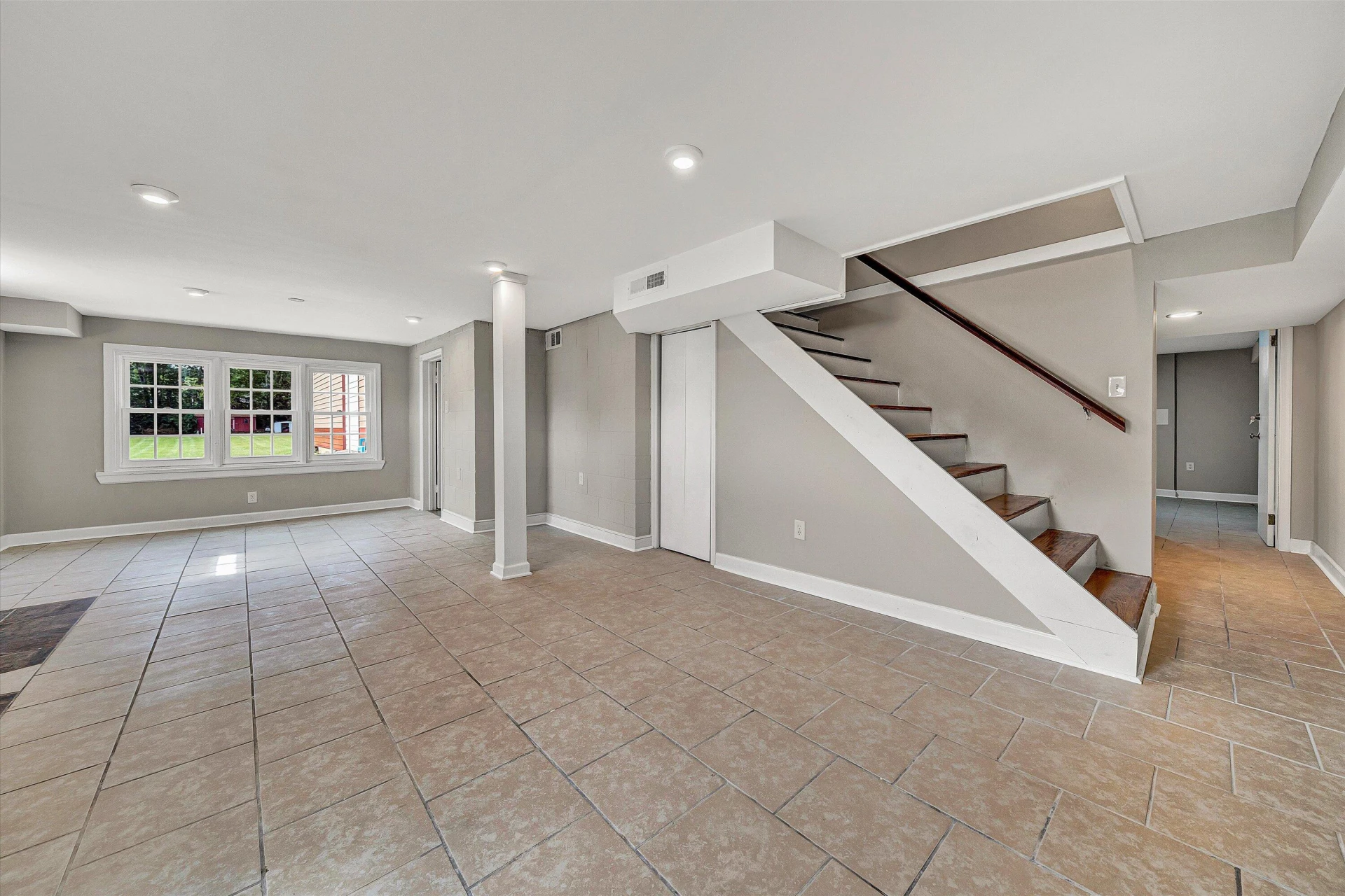 3725 Colonial AVE - Photo 16