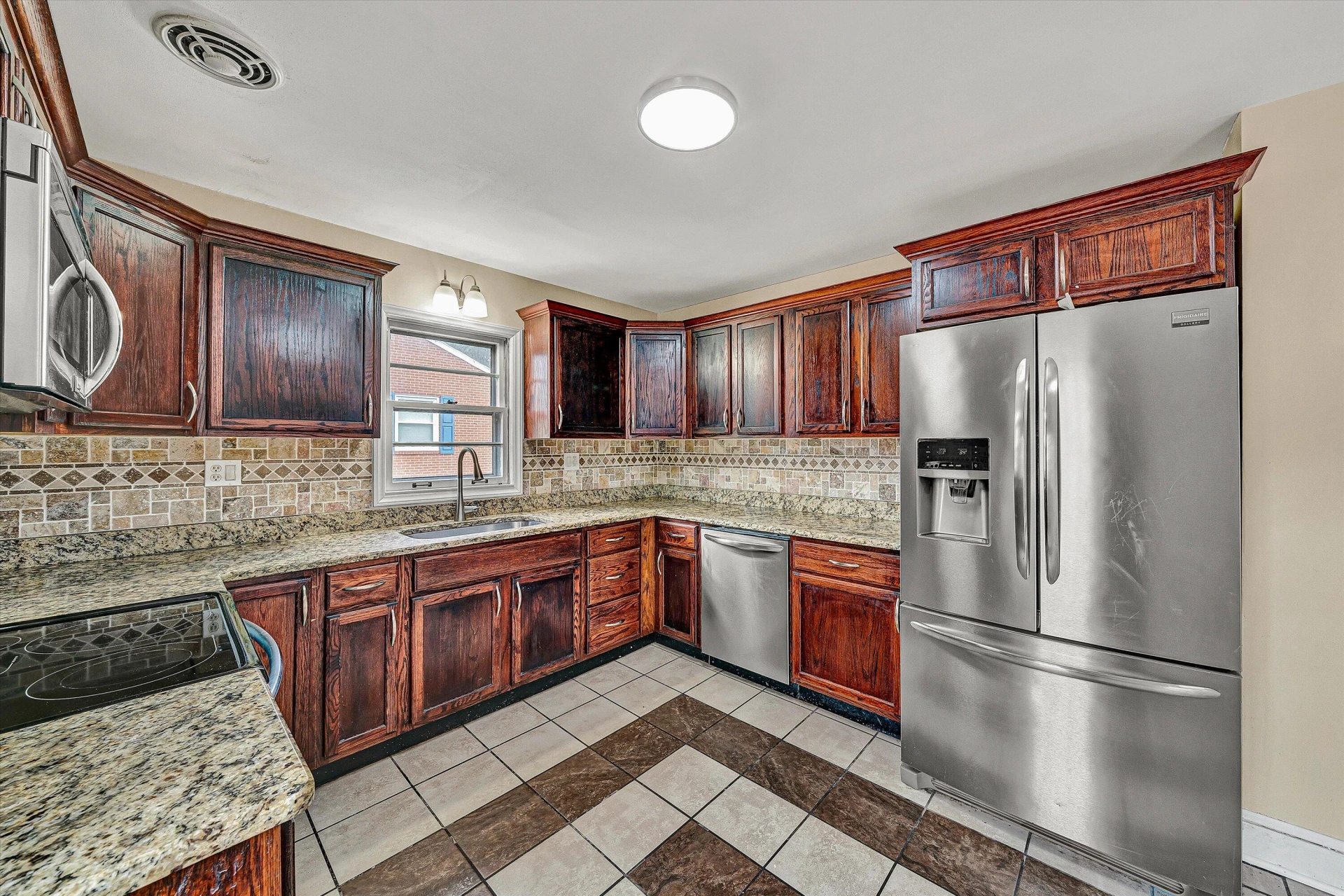 3725 Colonial AVE - Photo 7