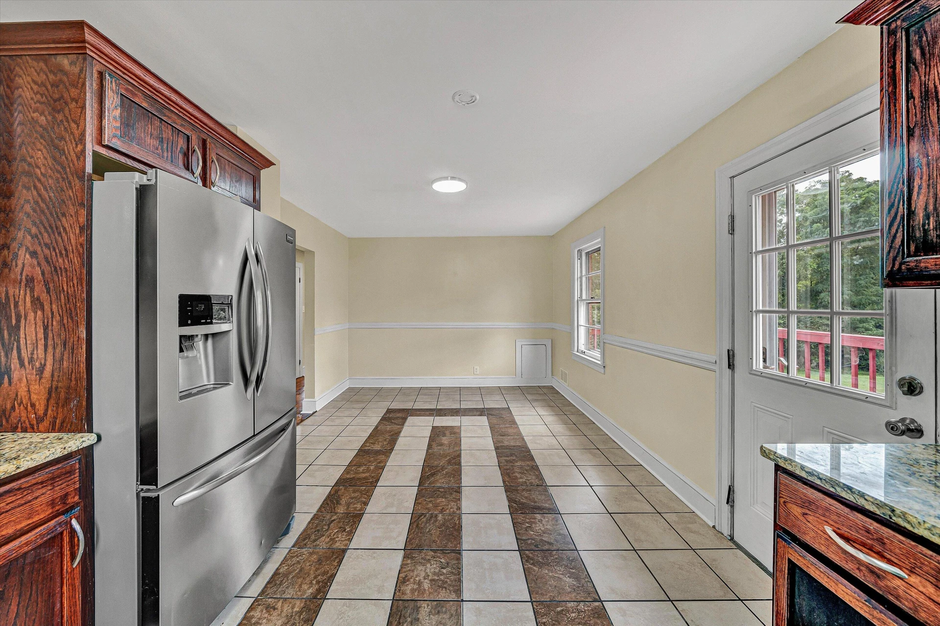 3725 Colonial AVE - Photo 9