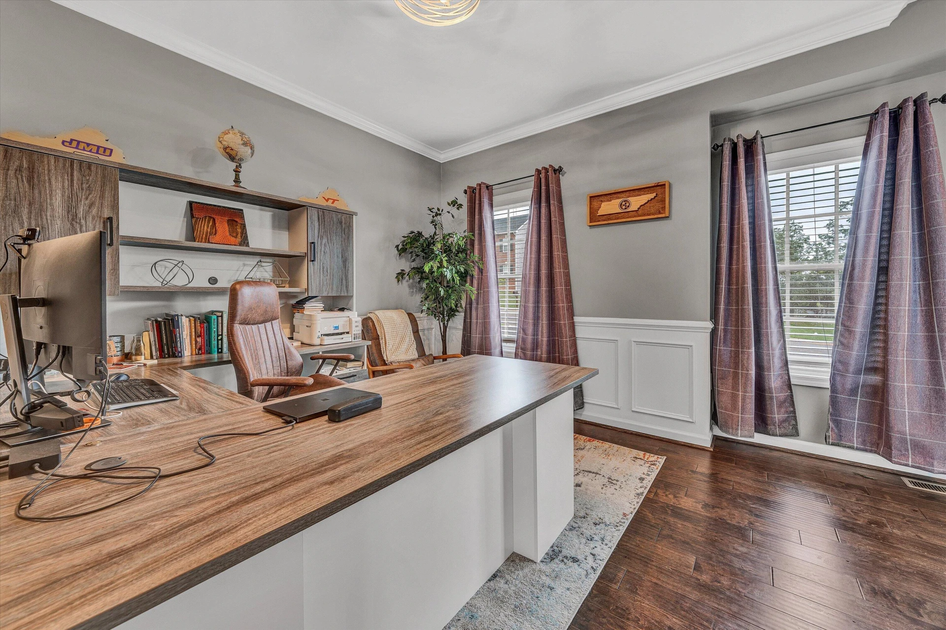 209 Edgemont DR - Photo 15