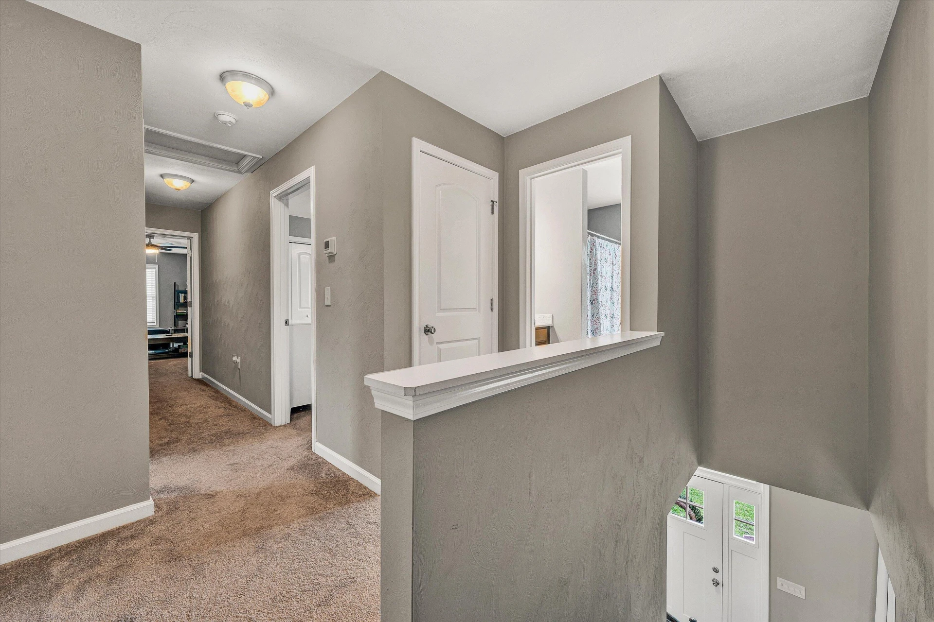 209 Edgemont DR - Photo 17