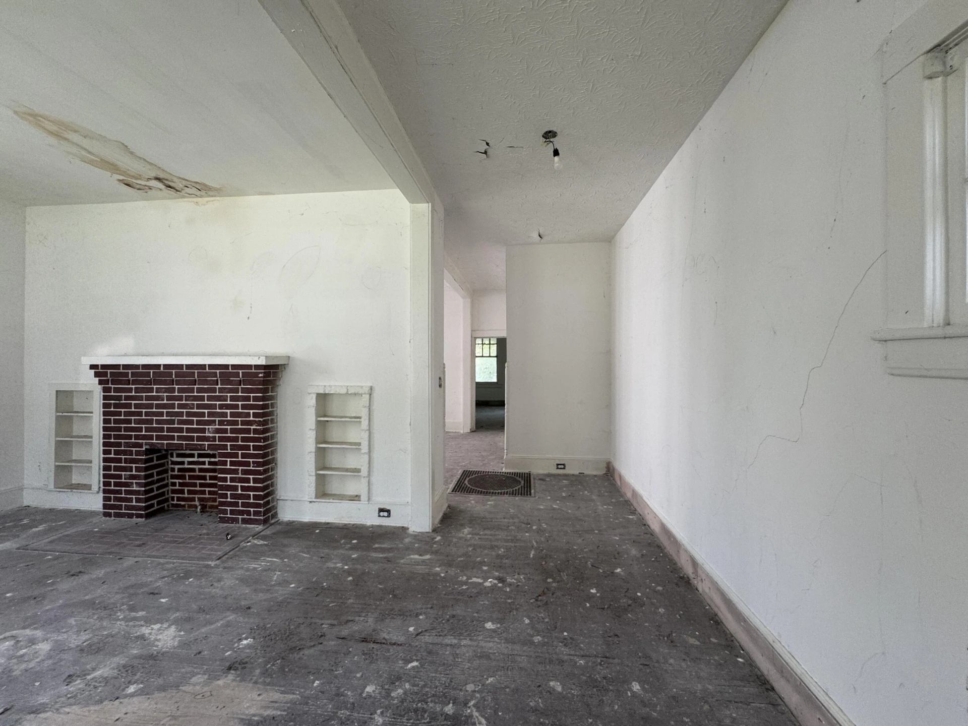 417 Keswick ST - Photo 2