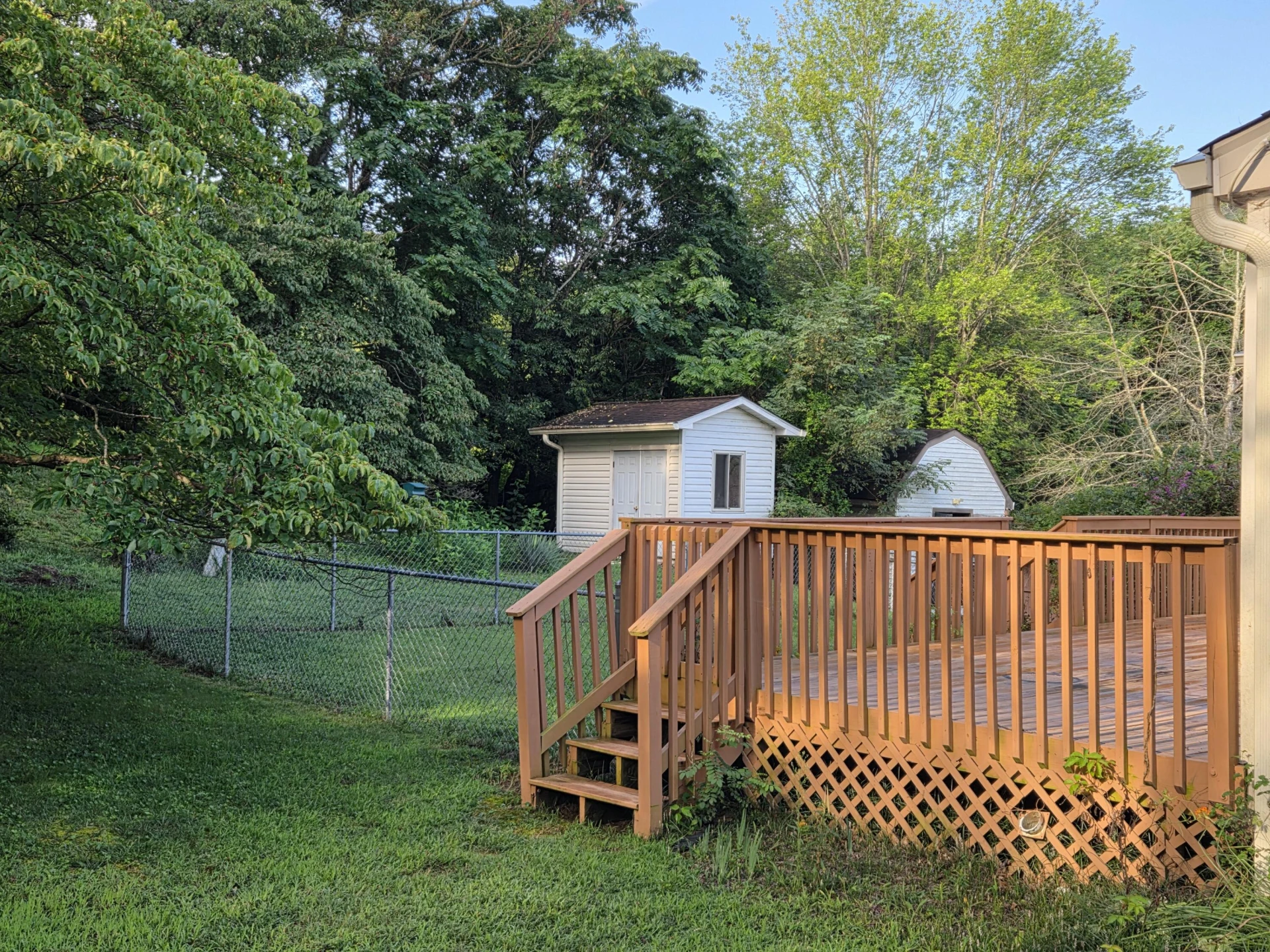 1427 LORI DR - Photo 3