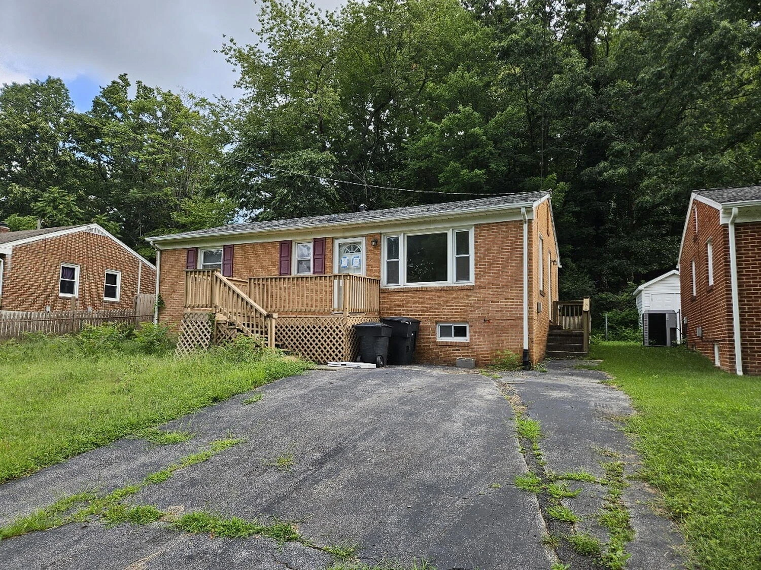3432 Manassas DR