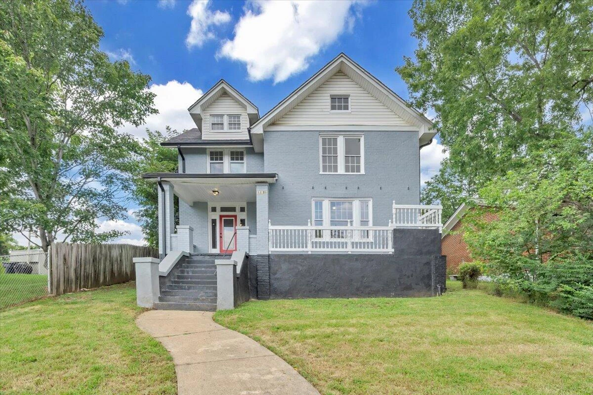 1131 Grayson AVE NW