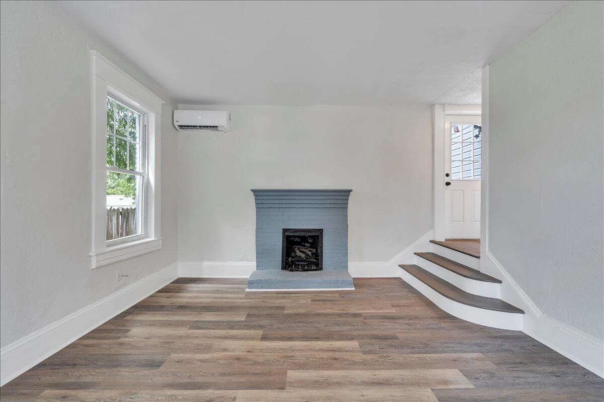 1131 Grayson AVE NW - Photo 10