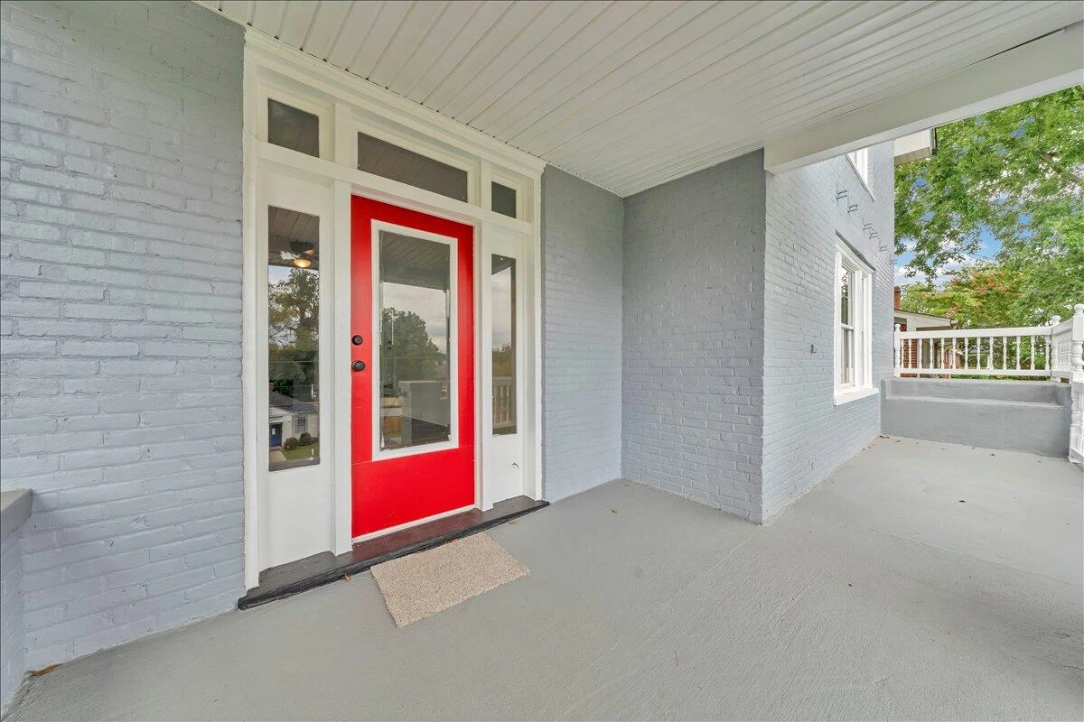 1131 Grayson AVE NW - Photo 2