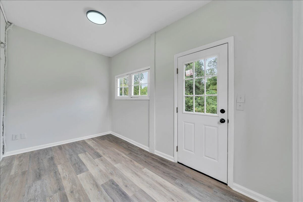 1131 Grayson AVE NW - Photo 21