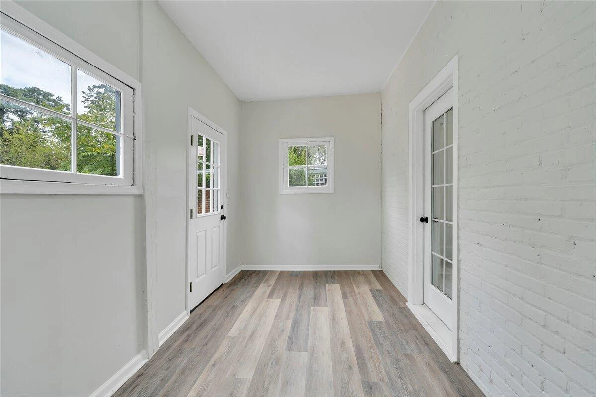 1131 Grayson AVE NW - Photo 23