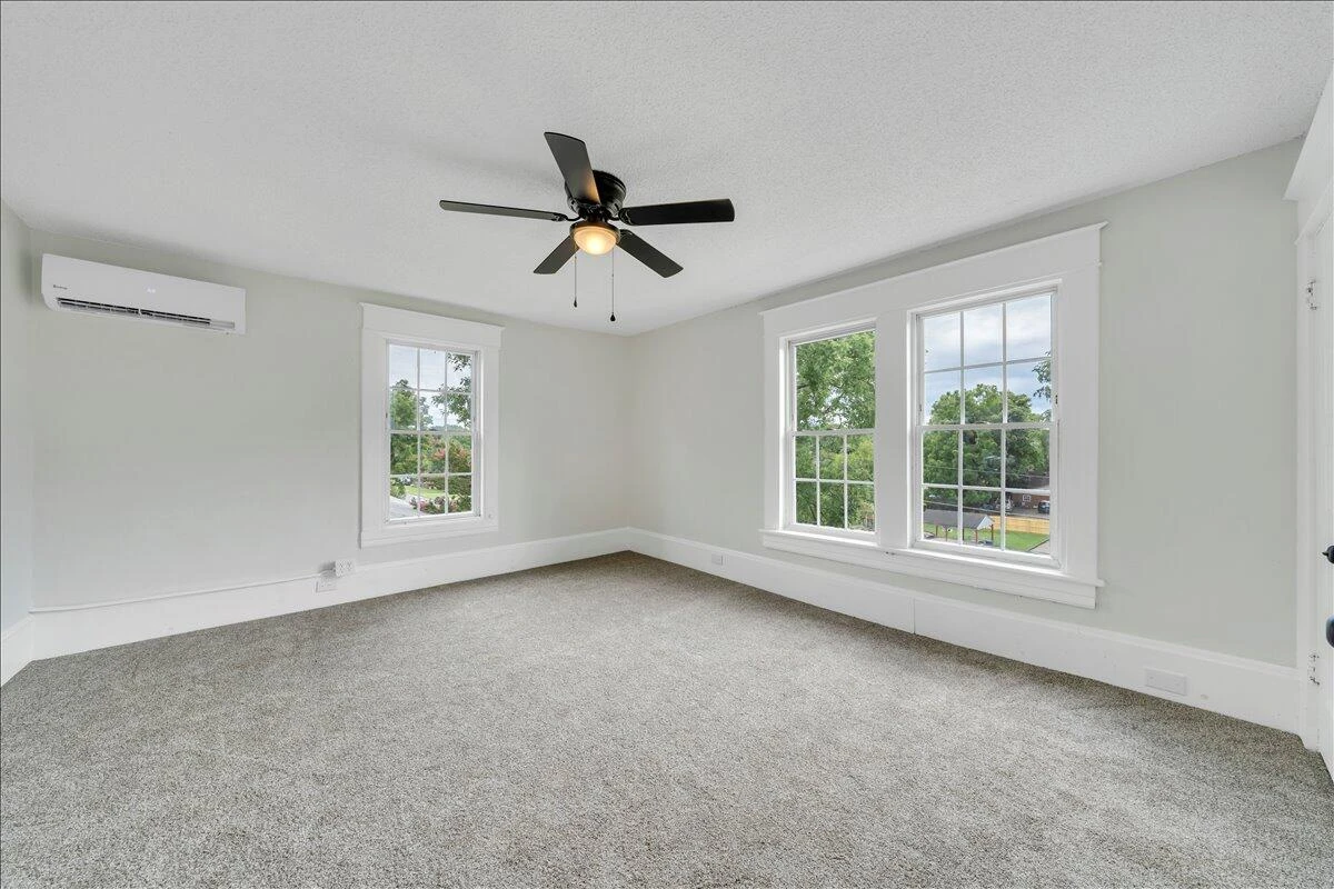 1131 Grayson AVE NW - Photo 24