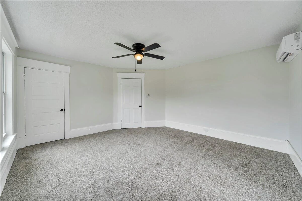 1131 Grayson AVE NW - Photo 25