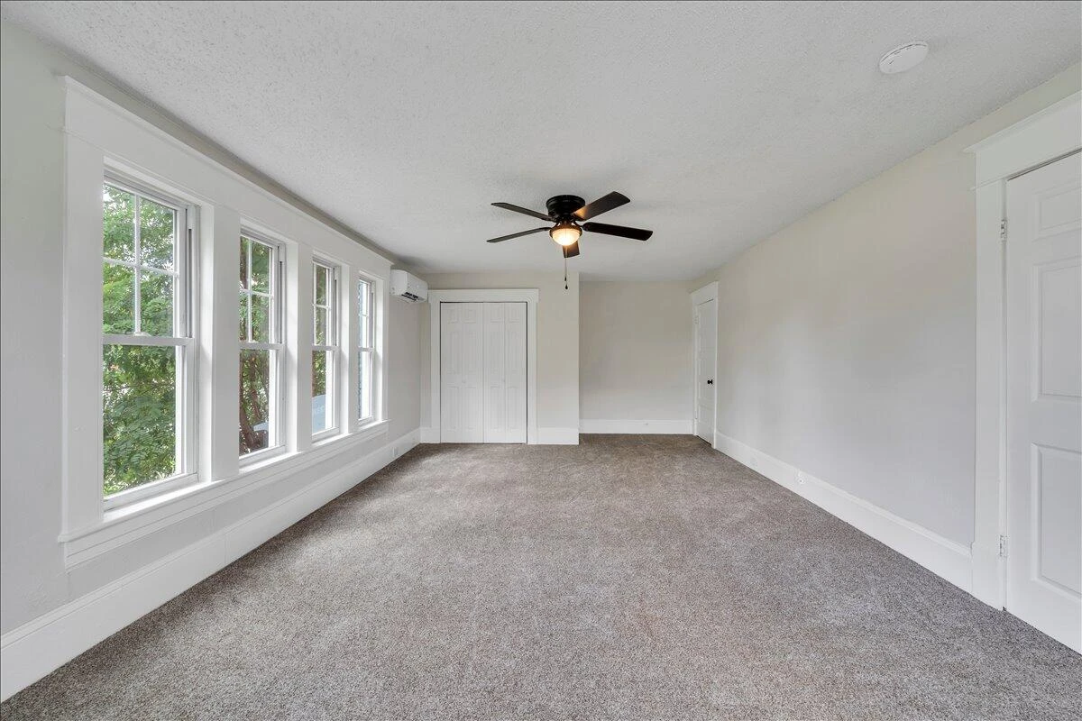 1131 Grayson AVE NW - Photo 32