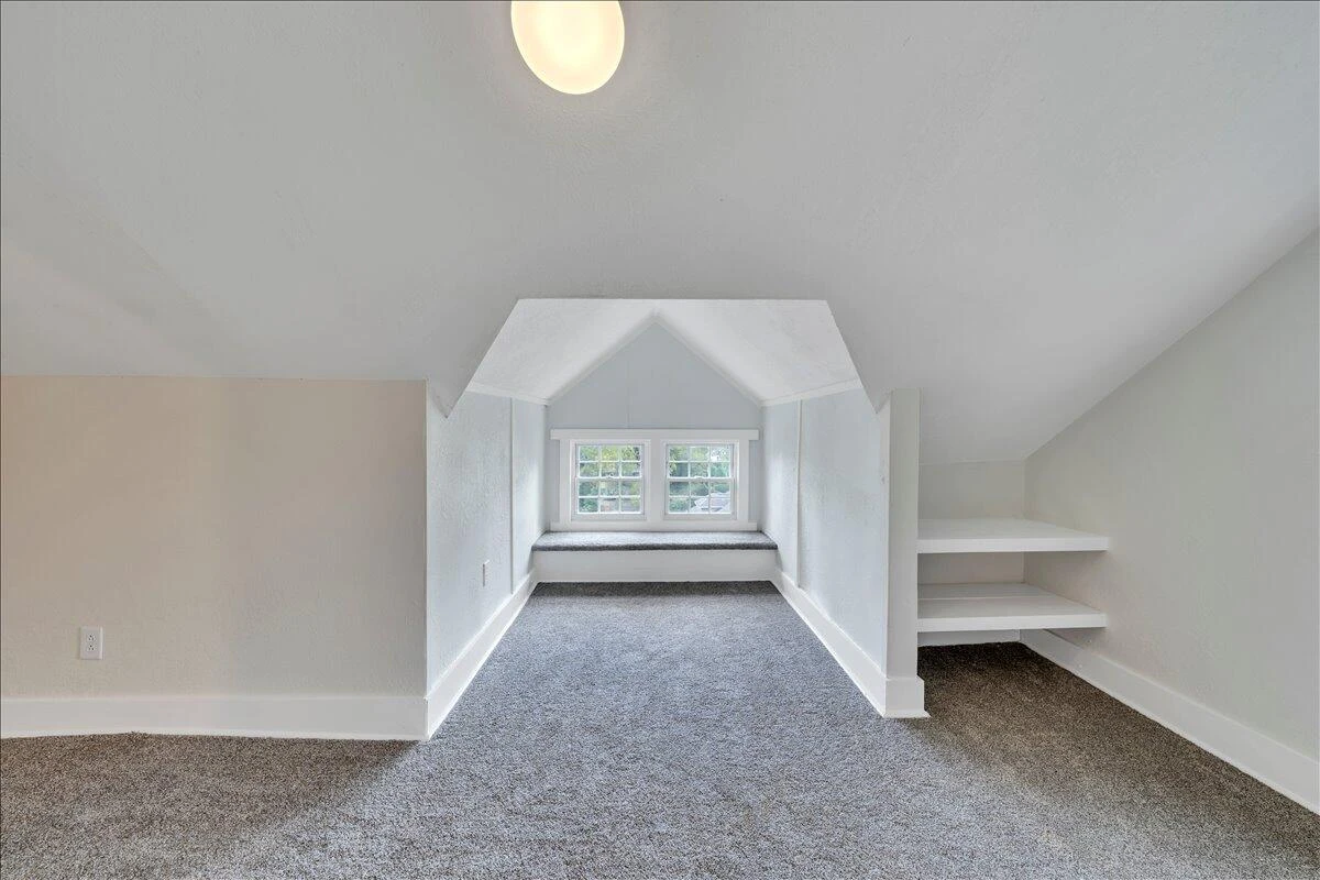 1131 Grayson AVE NW - Photo 34