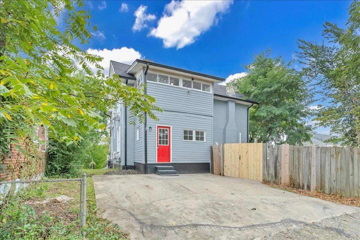 1131 Grayson AVE NW - Photo 44