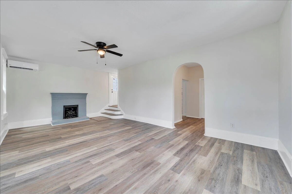 1131 Grayson AVE NW - Photo 7