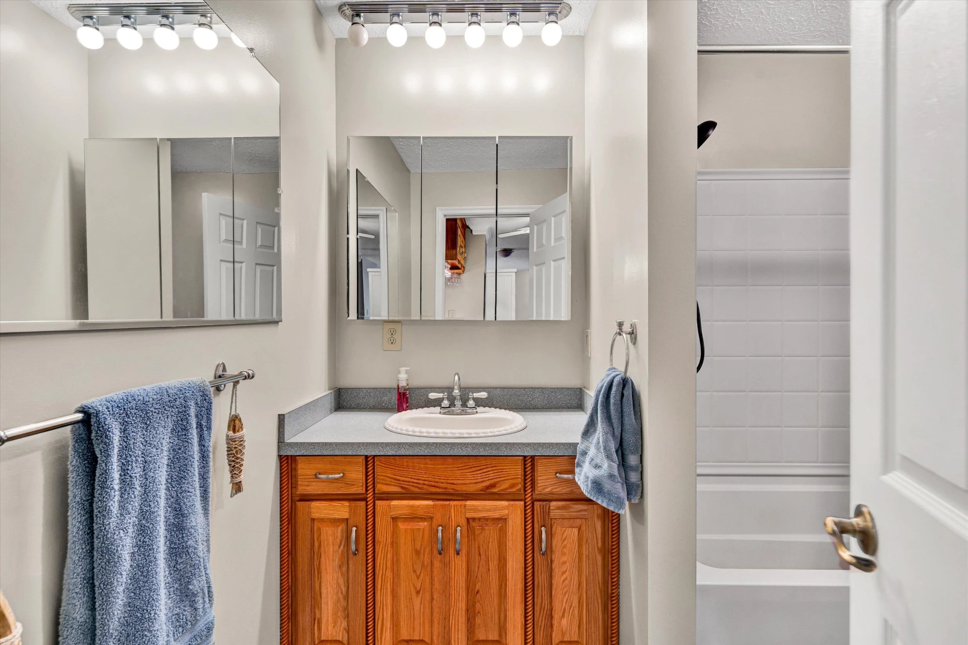 228 Cove RD - Photo 18