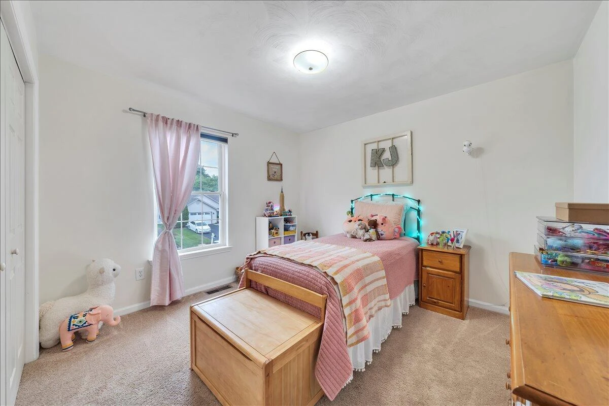 2414 Carlsbad CIR - Photo 15