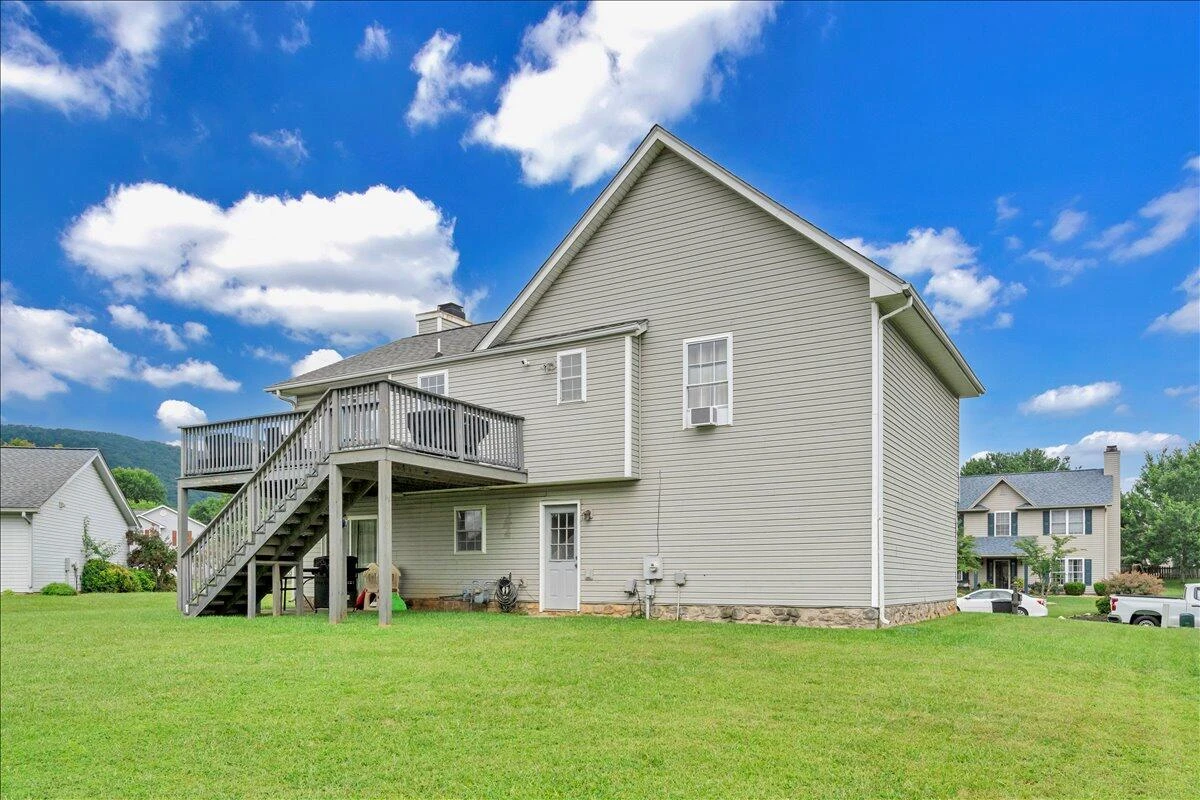 2414 Carlsbad CIR - Photo 22
