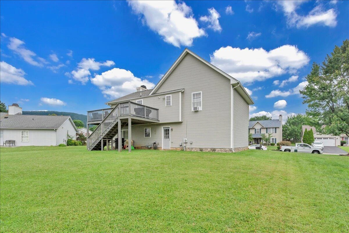 2414 Carlsbad CIR - Photo 23