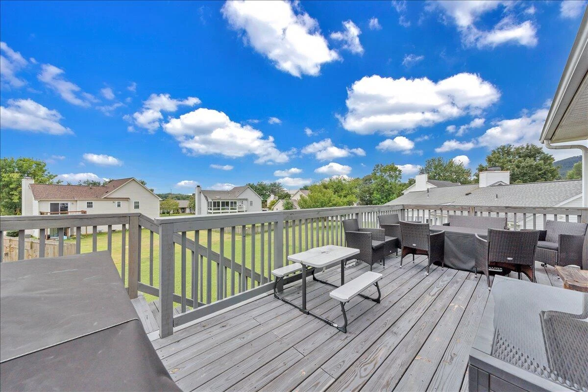 2414 Carlsbad CIR - Photo 26