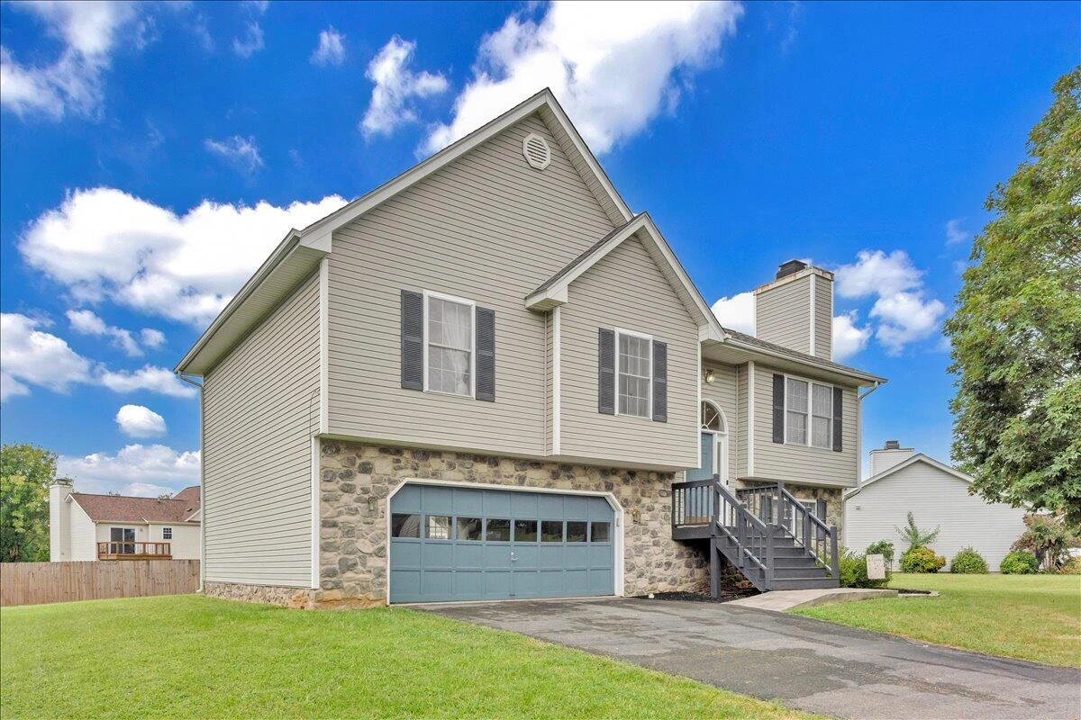 2414 Carlsbad CIR - Photo 27
