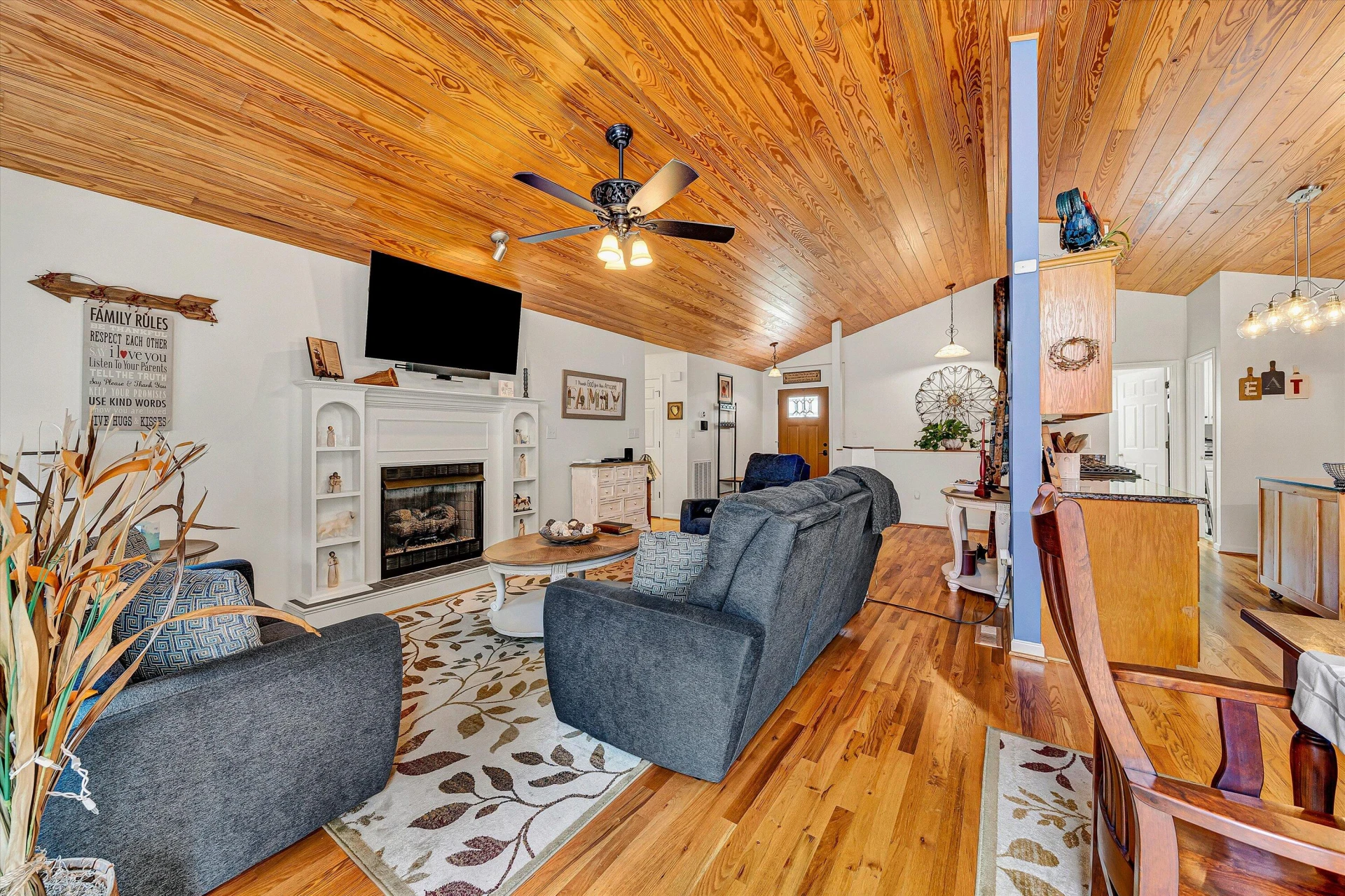 3706 Derby DR - Photo 7