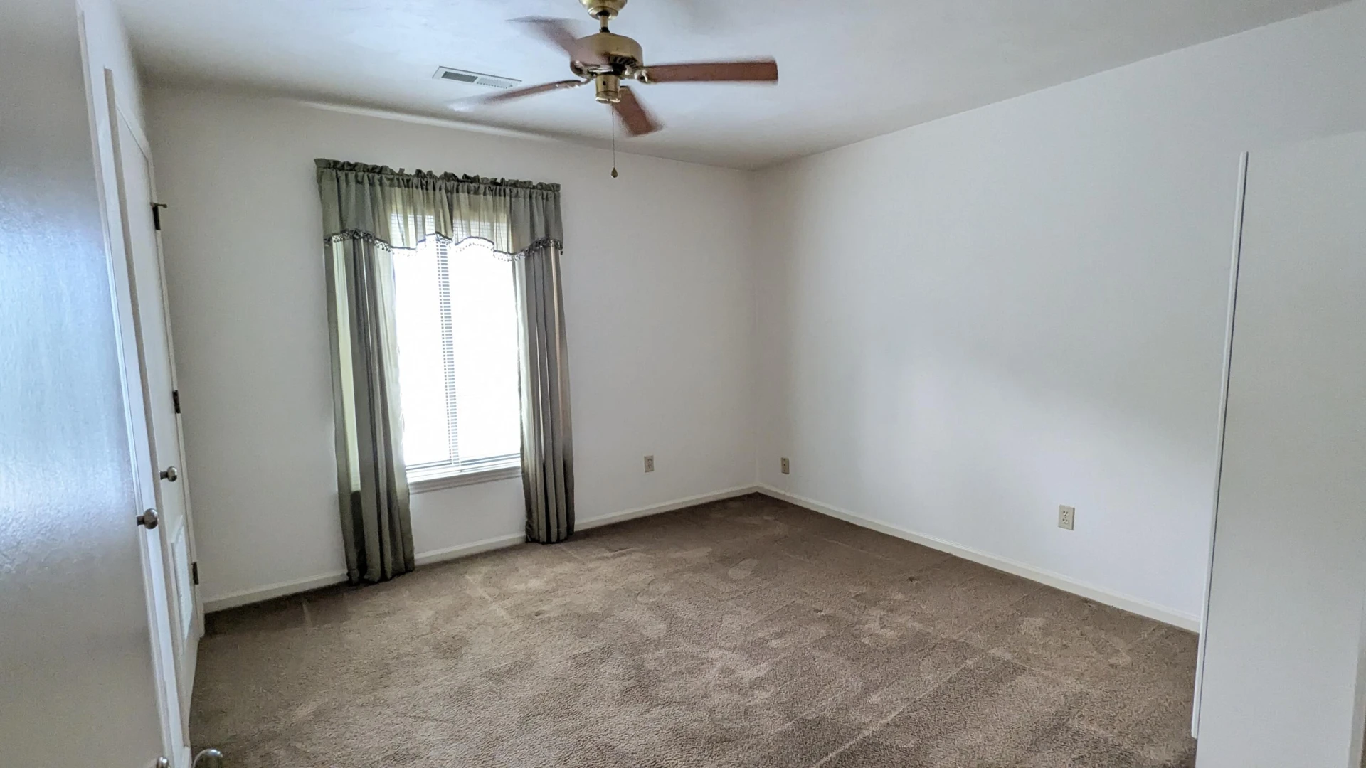 2513 Gatehouse LN - Photo 7