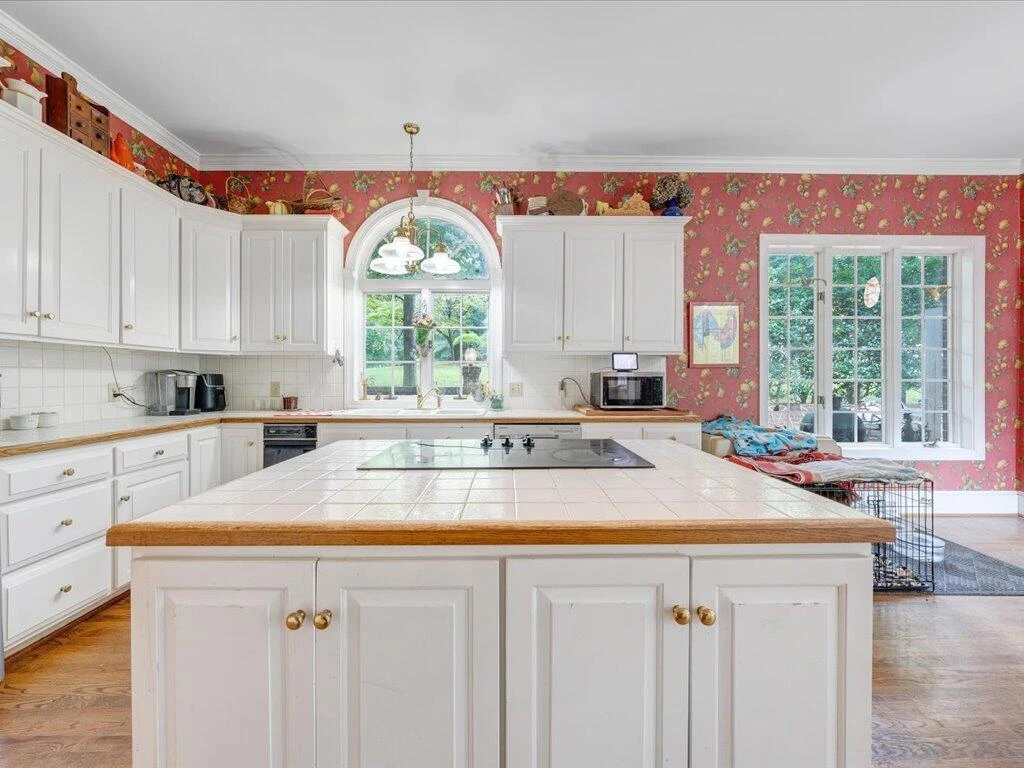 235 Leatherwood CIR - Photo 14