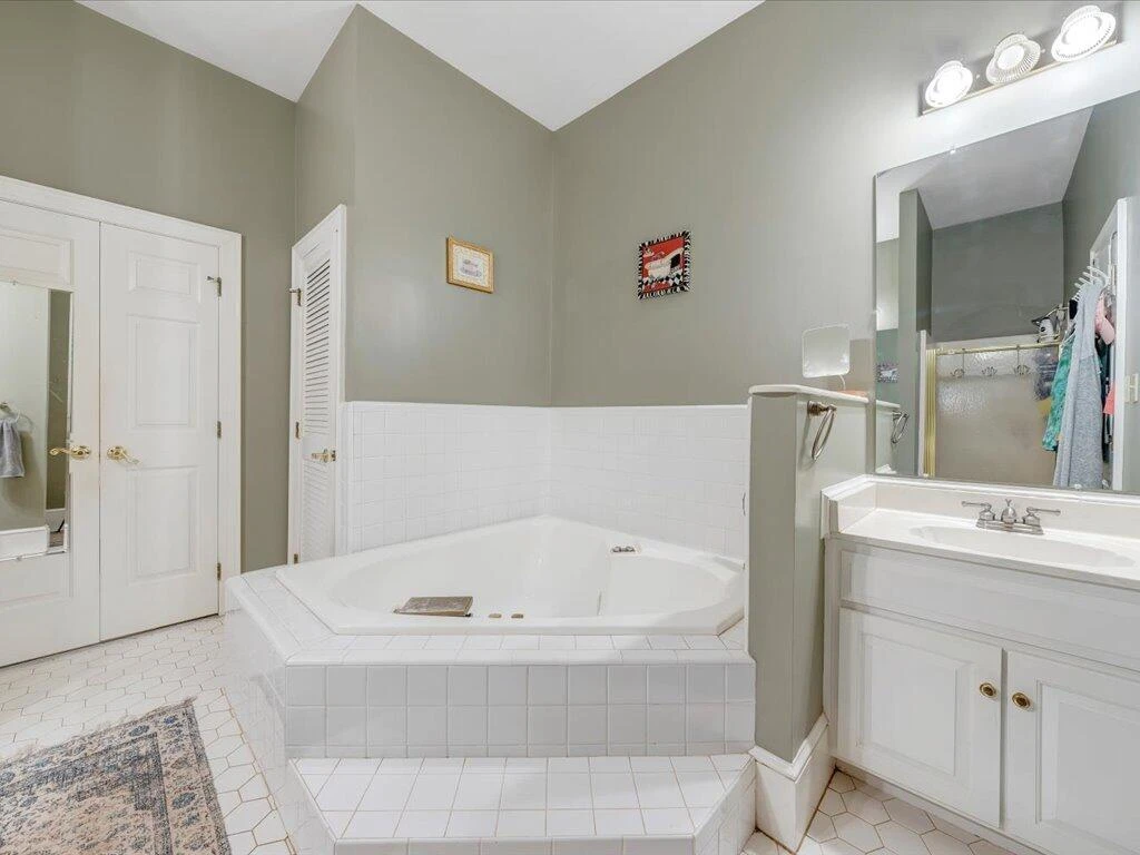 235 Leatherwood CIR - Photo 25