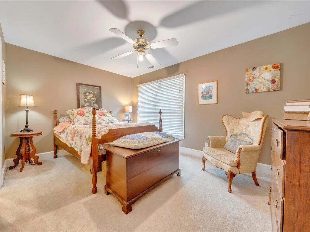 235 Leatherwood CIR - Photo 26
