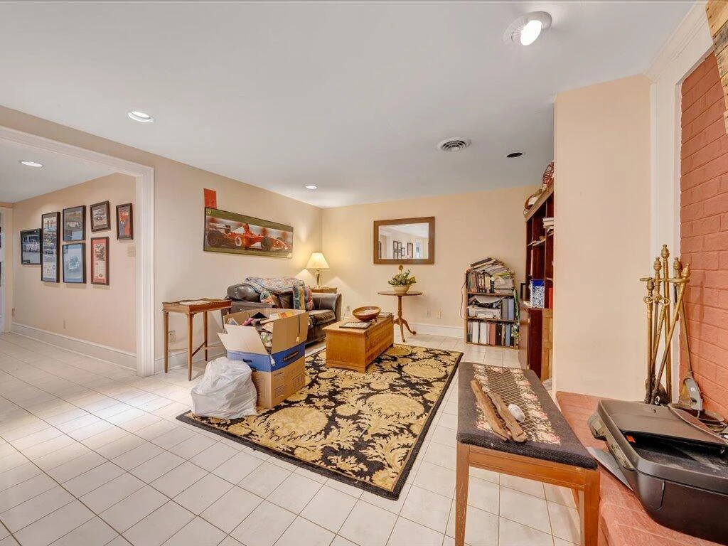 235 Leatherwood CIR - Photo 36