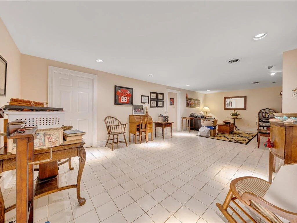 235 Leatherwood CIR - Photo 37