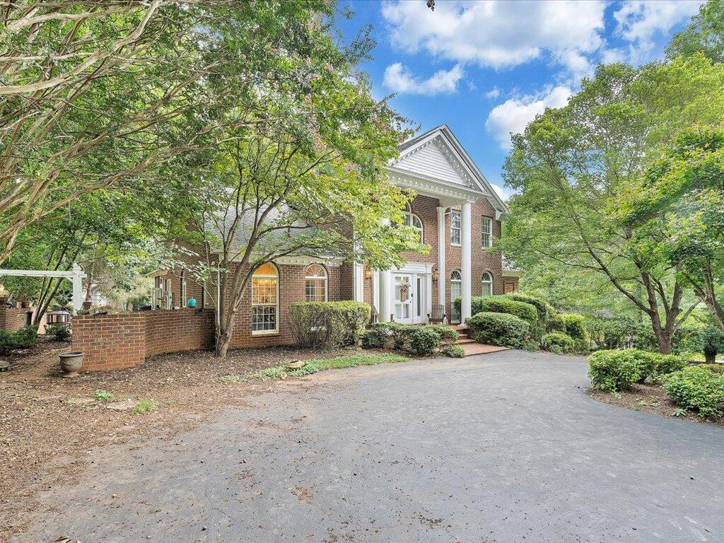 235 Leatherwood CIR - Photo 41