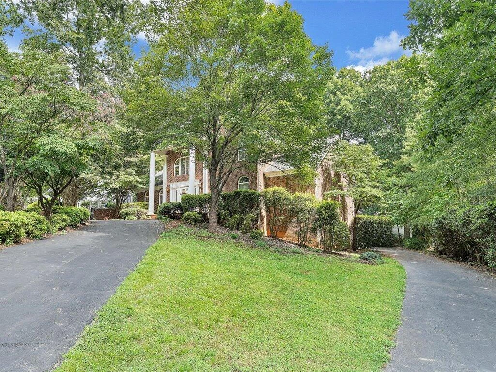 235 Leatherwood CIR - Photo 43