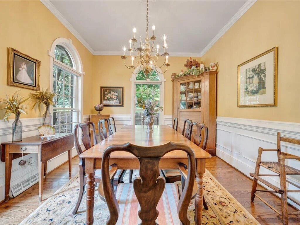 235 Leatherwood CIR - Photo 8