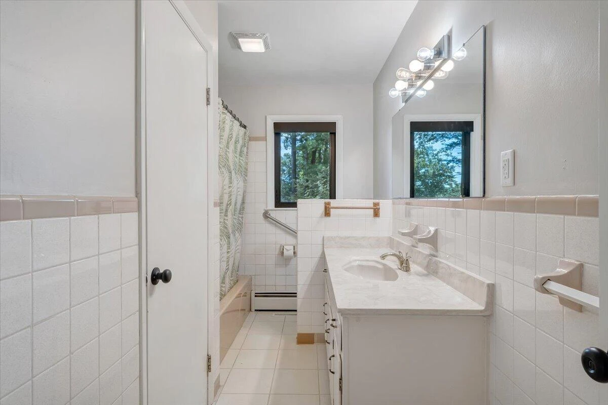 3526 Kenwick TRL - Photo 16