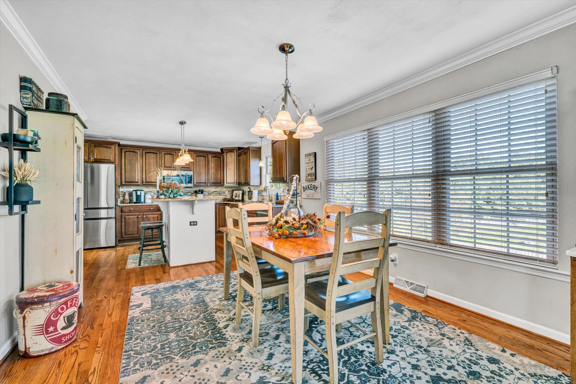 2836 Matthew DR - Photo 18