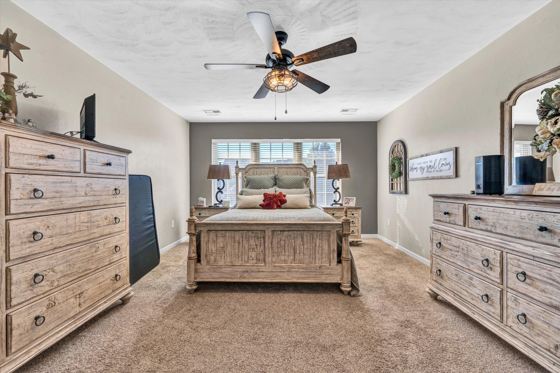 2836 Matthew DR - Photo 25