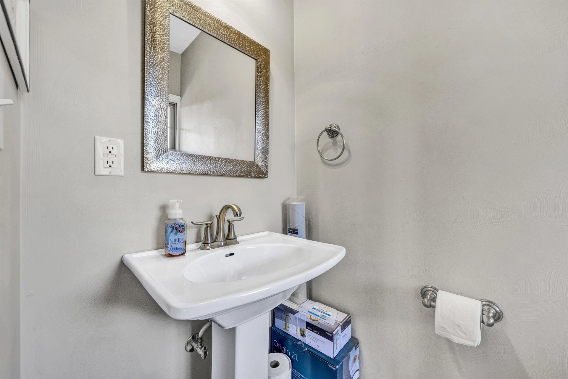 2836 Matthew DR - Photo 40