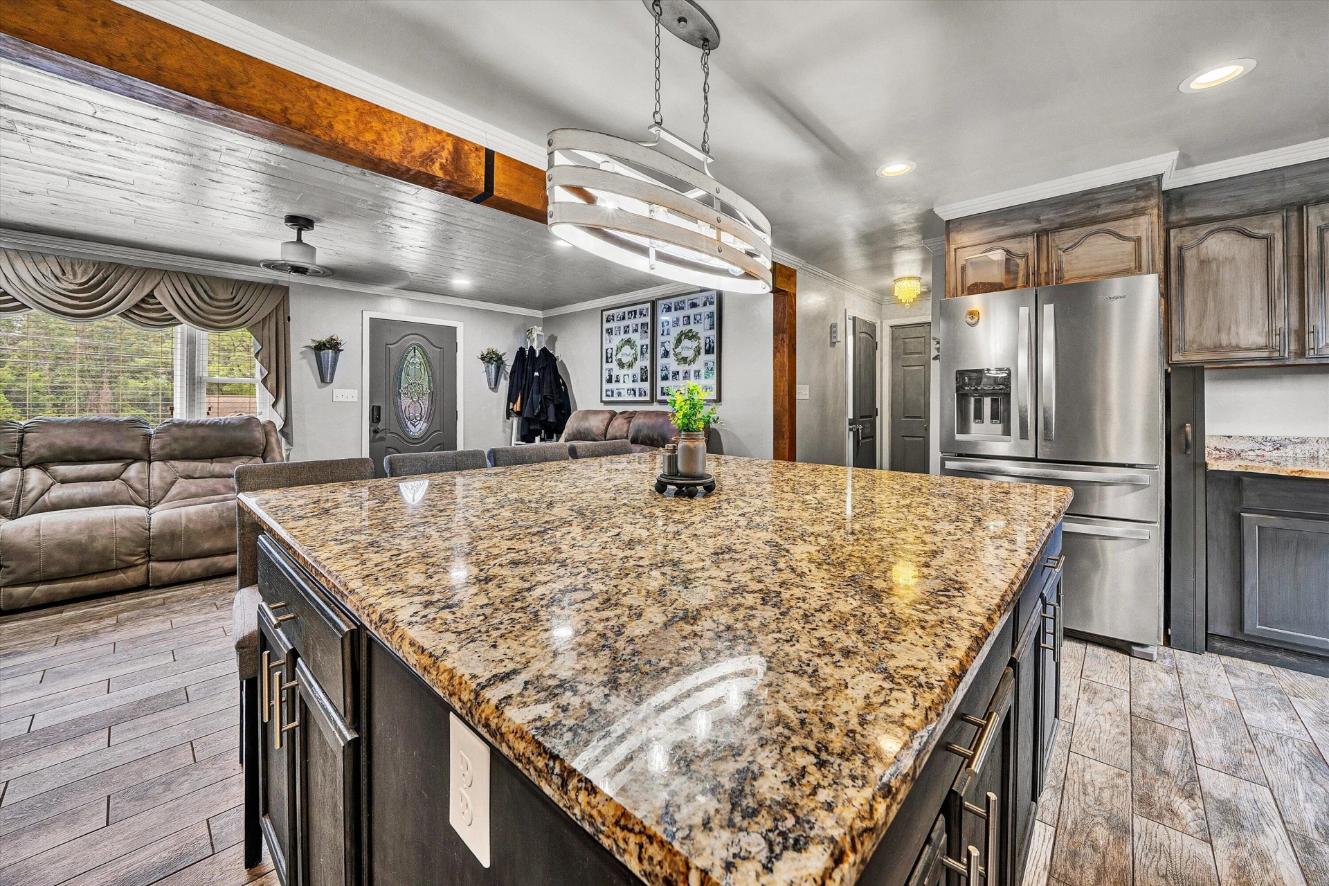 635 Ridgecrest DR - Photo 12