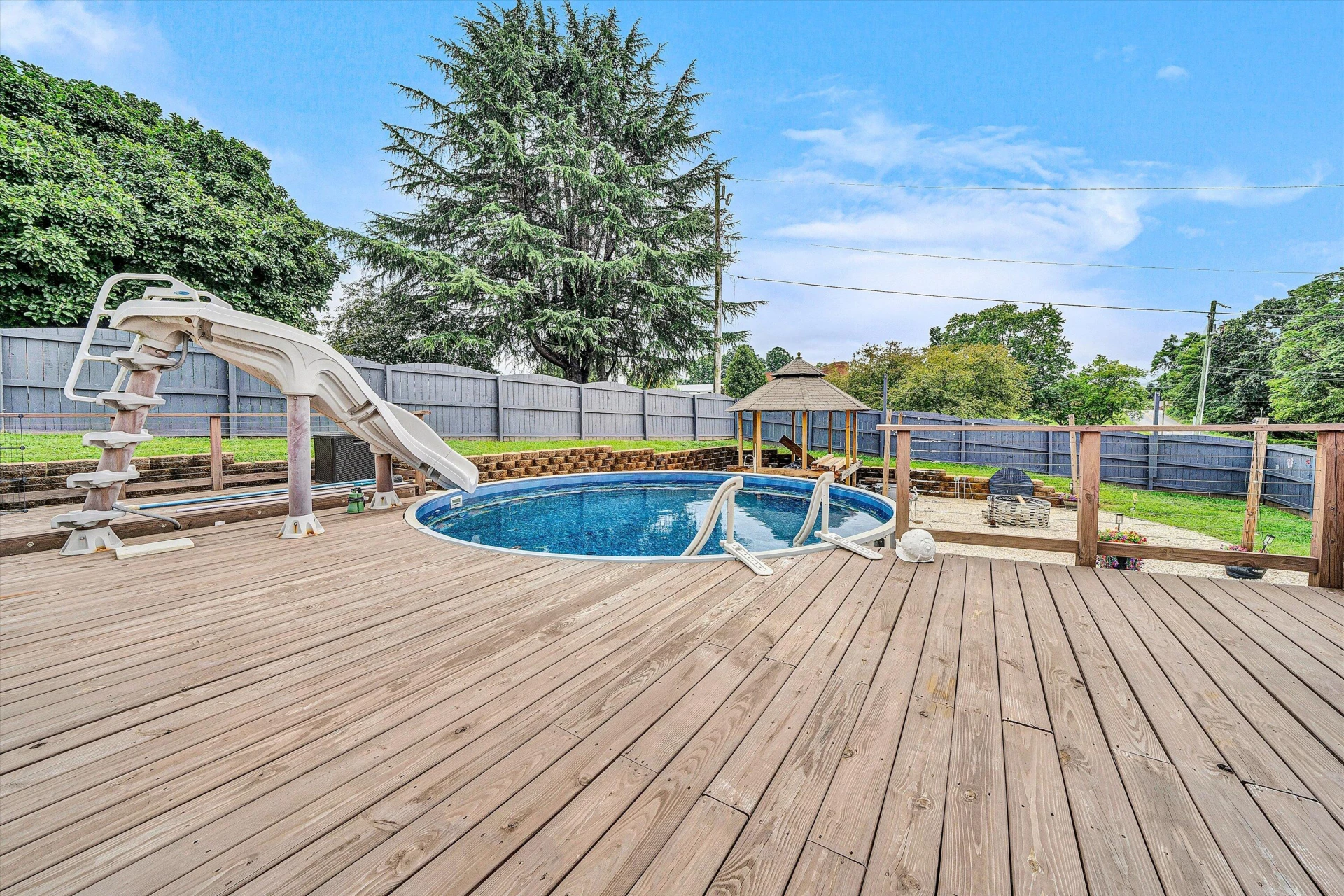 635 Ridgecrest DR - Photo 32