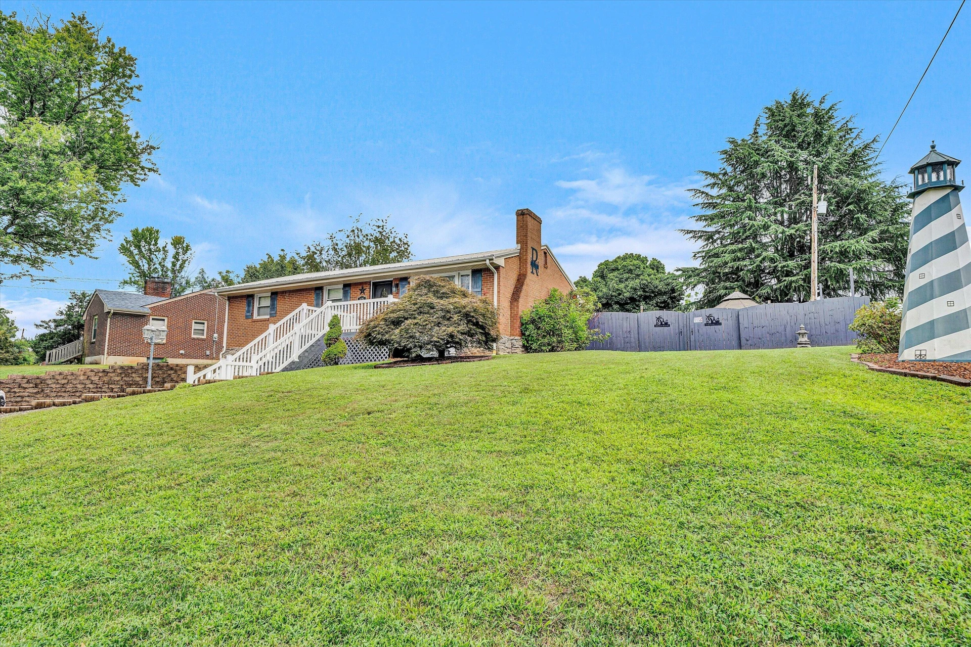 635 Ridgecrest DR - Photo 36