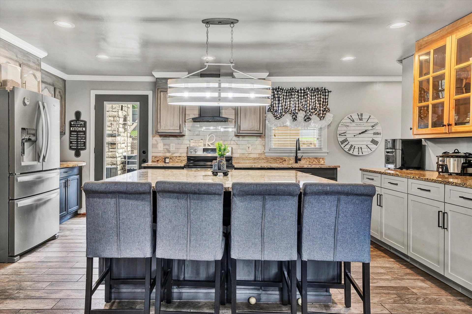 635 Ridgecrest DR - Photo 8