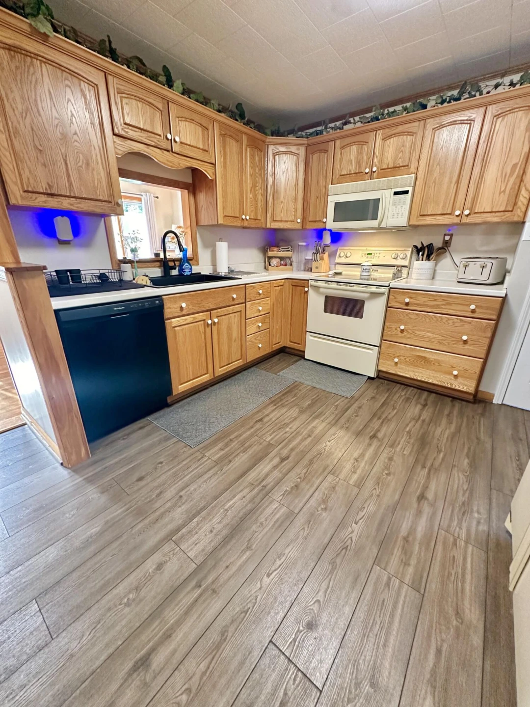 300 Horse Mountain View - Photo 18