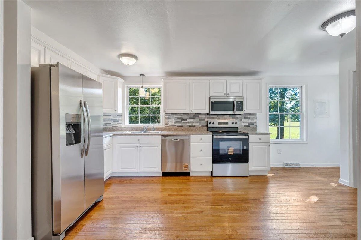 7544 Virginia Byway - Photo 3