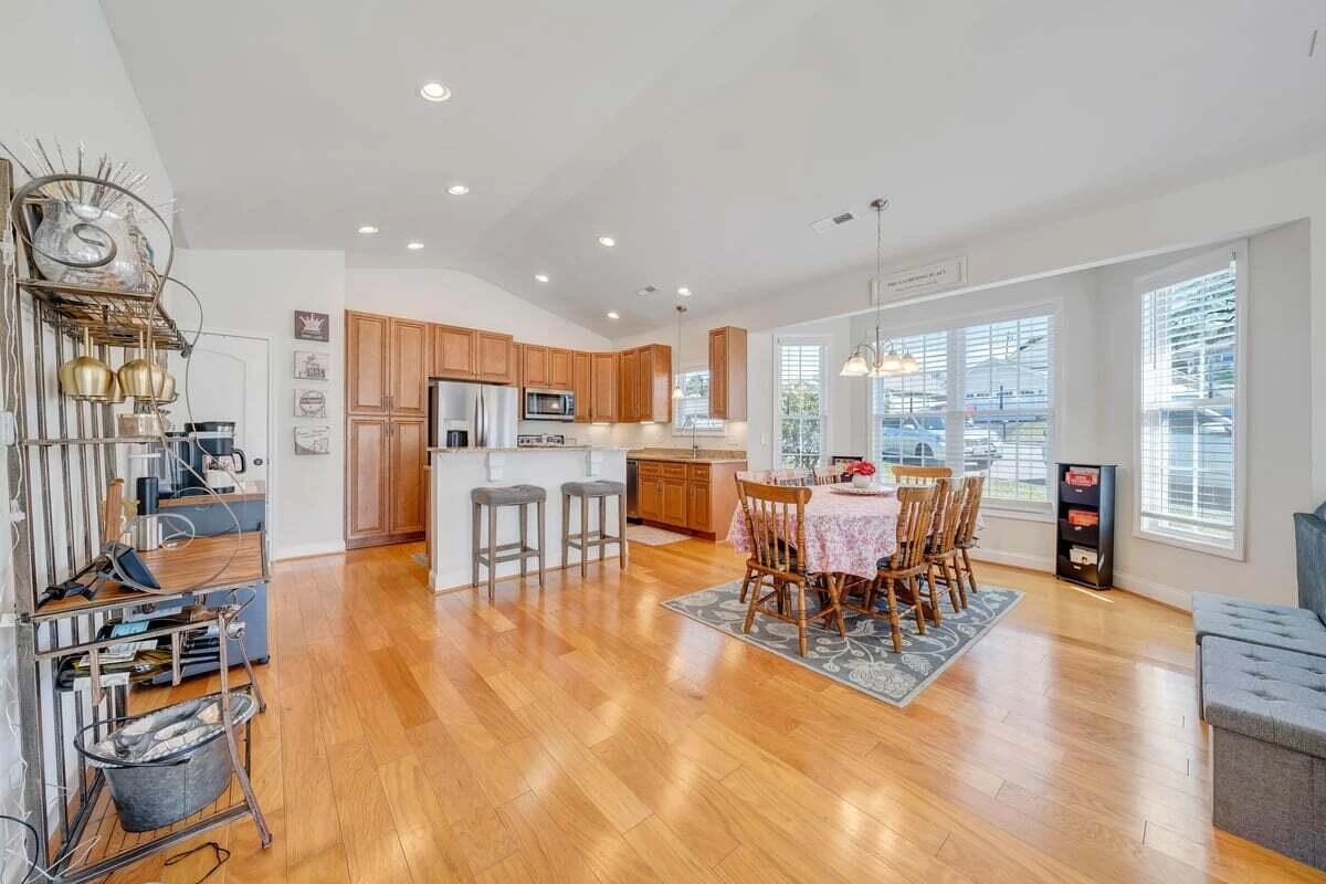 1010 Big Ben DR - Photo 13