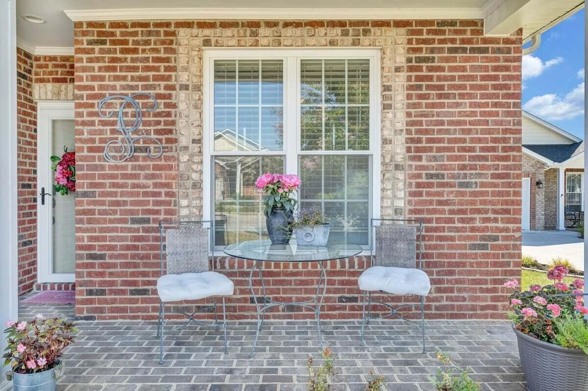 1010 Big Ben DR - Photo 4