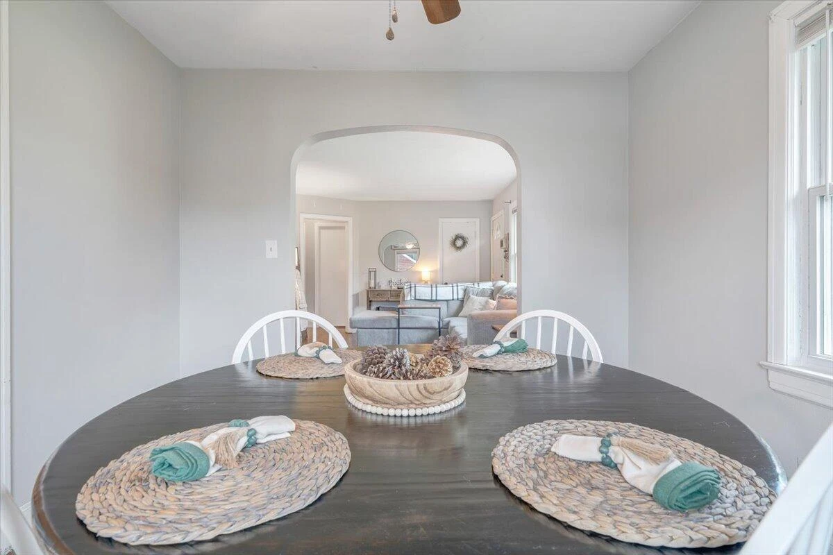 1141 Vivian AVE - Photo 13